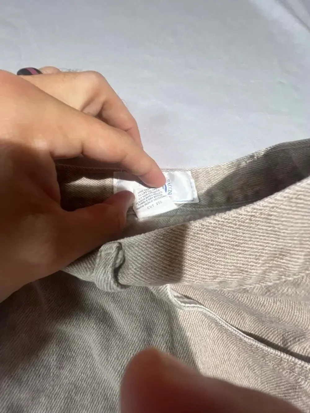 Vintage Baccini Baggy Tan Denim Jorts Size 24